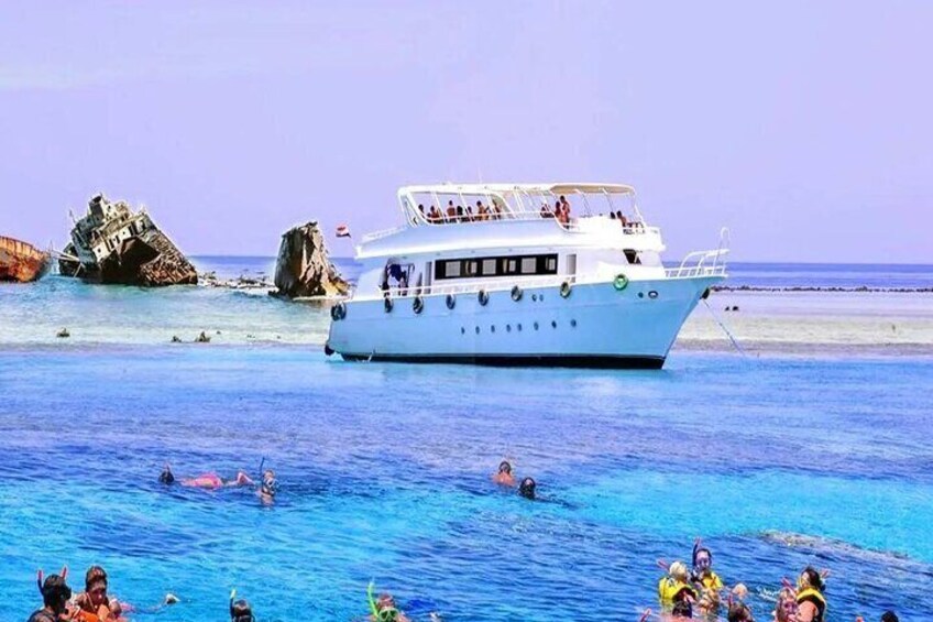 Ras Muhammed, White Island Snorkeling Trip and 15 min Diving on Sharm El Shiekh