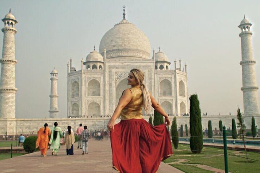 Taj Mahal & Agra Fort Private Tour From Delhi By Car