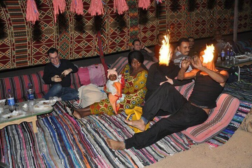 Hurghada Private City Tour and Bedouin Show with Night Dinner and Guide