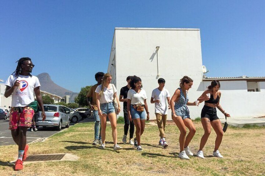 Cape Town Coffee and Street Art Walking or Cycle Experience