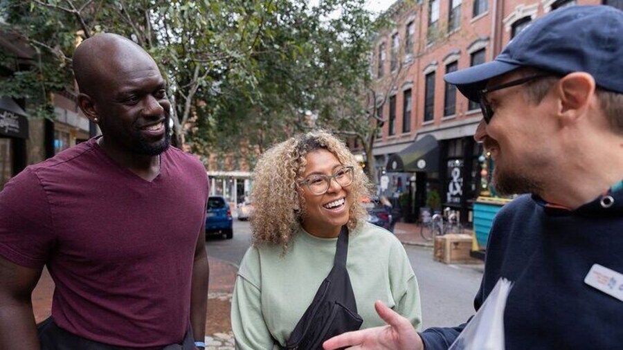 Guests Hear Stories on Exchange Street