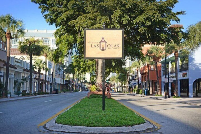 Las Olas Shoppes and Sidewalk Cafes
 