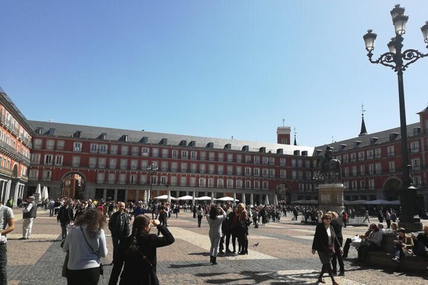 Madrid Old Town Walking Tour with Small Group