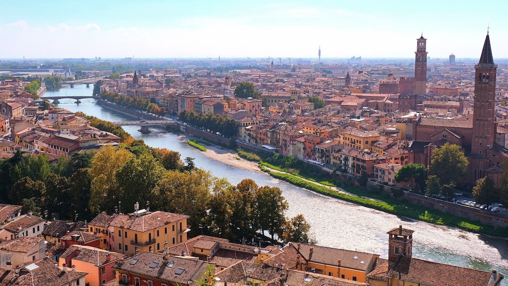 Verona Guided Tour with professional guide with ticket train from Venice