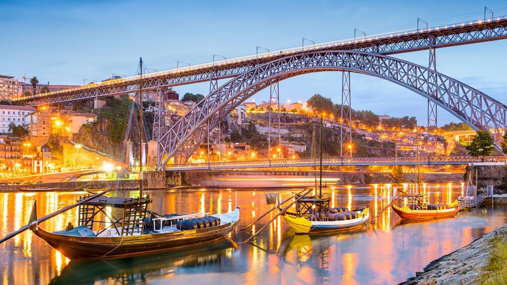 Oporto City Private Tour with Wine Tasting
