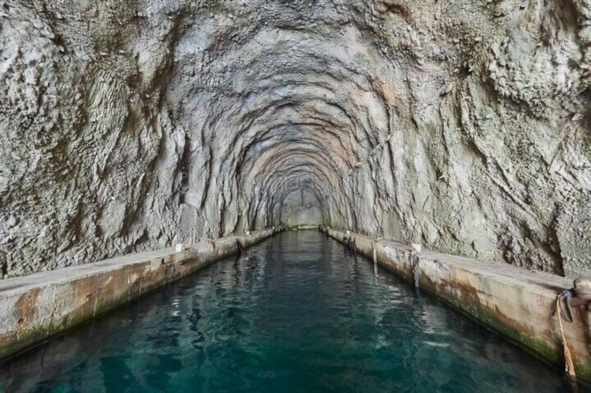 Full Boka Bay Tour with visit to Blue Cave