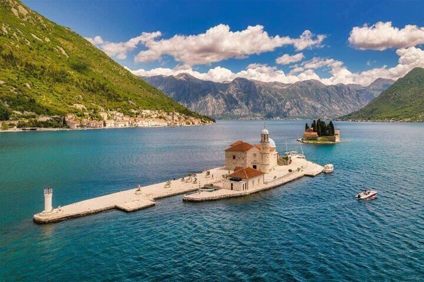 Full Boka Bay Tour with visit to Blue Cave