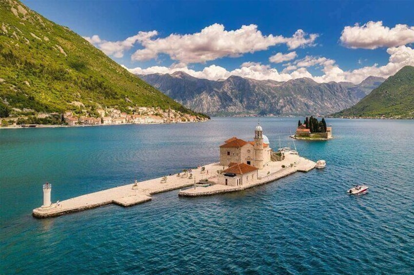 Full Boka Bay Tour with visit to Blue Cave