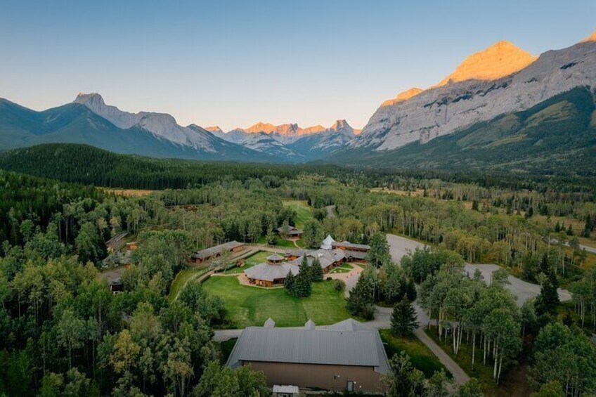 Valley Vista 1.5 Hour Horseback Trail Ride in Kananaskis