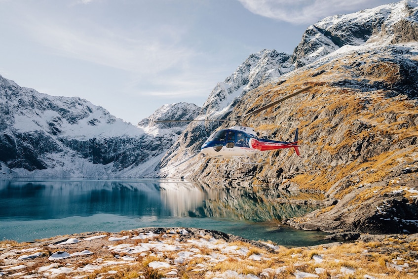 Milford Sound Overflight with 2 Alpine Landings