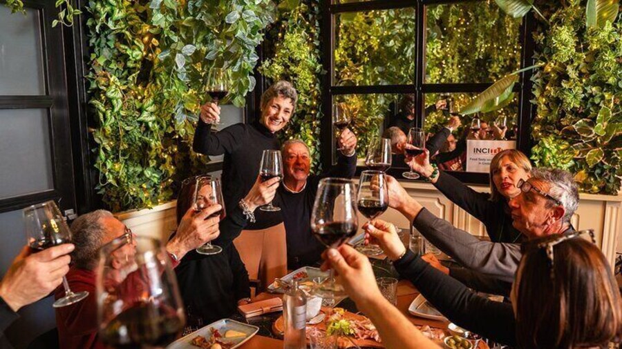 Food Tasty and History Tour in Civitavecchia
