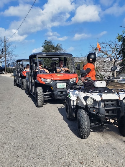 Narrated Island Jeep Tour of Nassau with full bahamian lunch