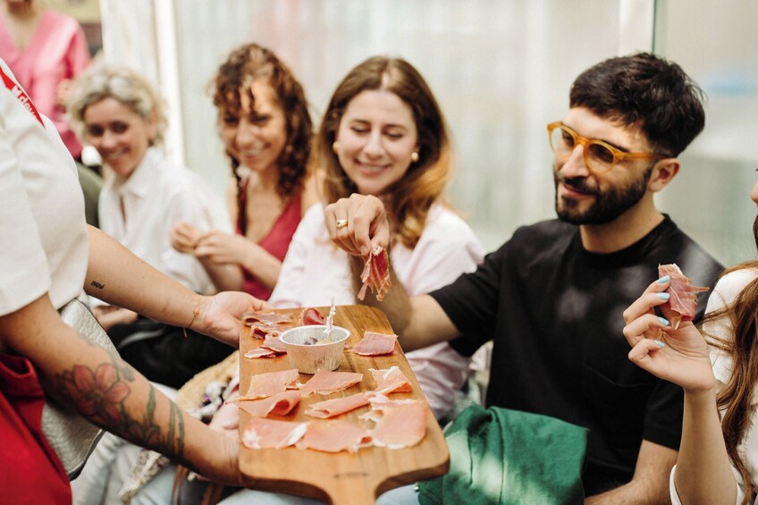 Tastes & Traditions of Rome: Testaccio Food and Market Tour