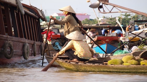 Cai Be Floating Market and Unique Homestay Experience 