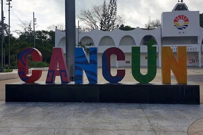 Cancun shopping Guided Tour and City Sightseeing