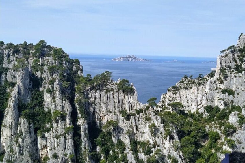 Breach of Castelvieil