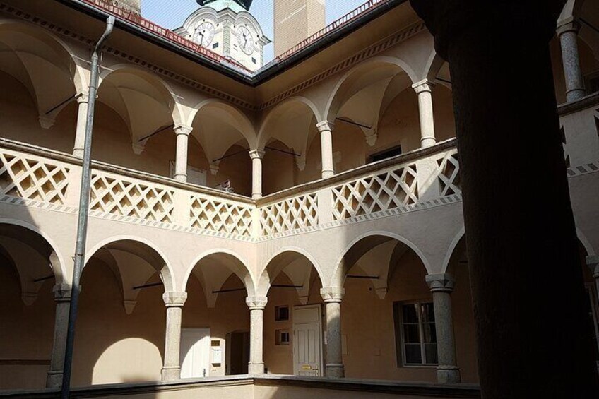 Arcade courtyard in the old town hall