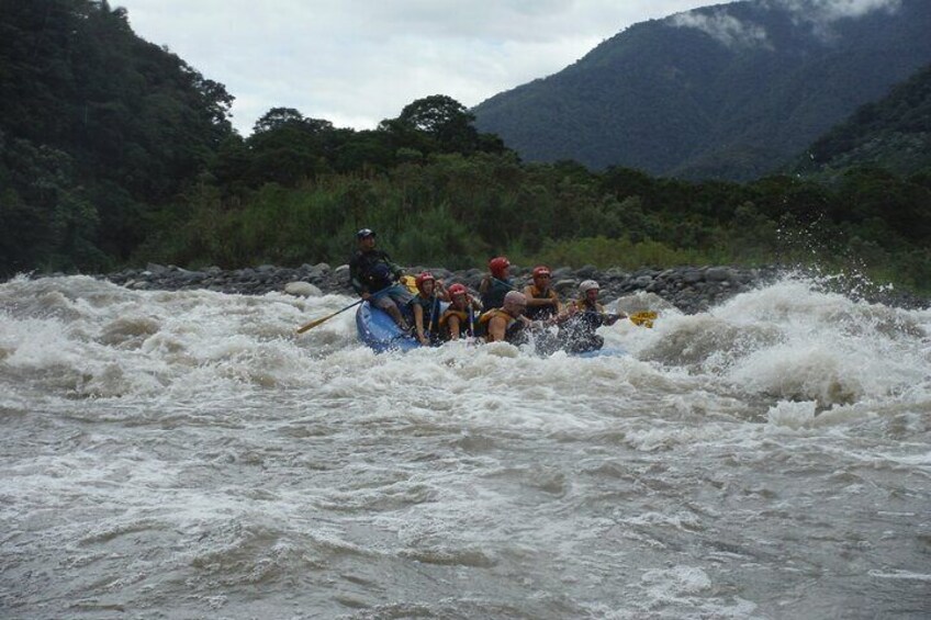 Extreme Rafting in Baños de Agua Santa Level III and IV+