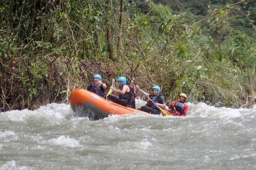 Half Day Extreme Rafting Baños de Agua Santa Level III and IV