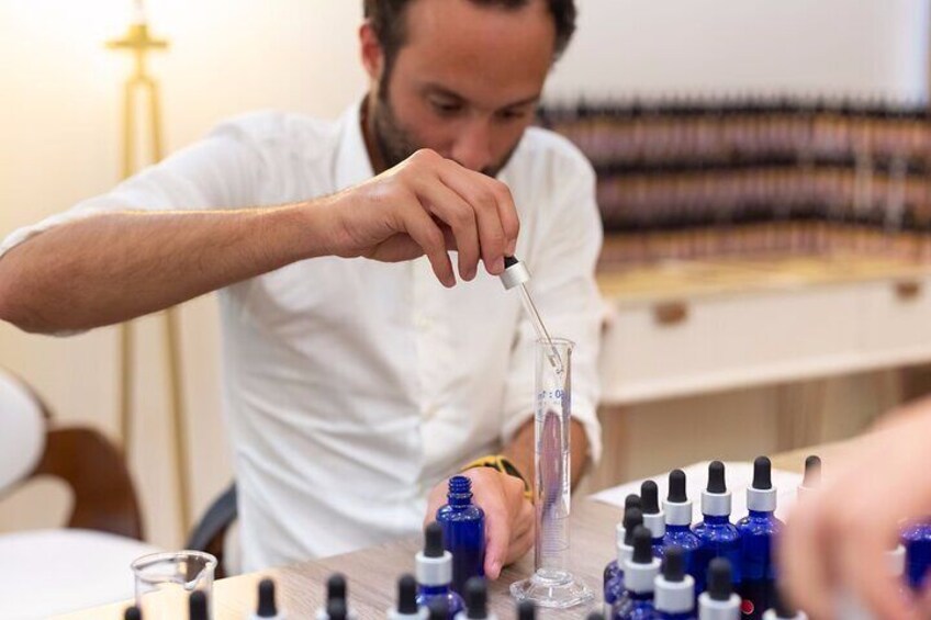 Perfumed Discovery Workshop 50mL in Paris