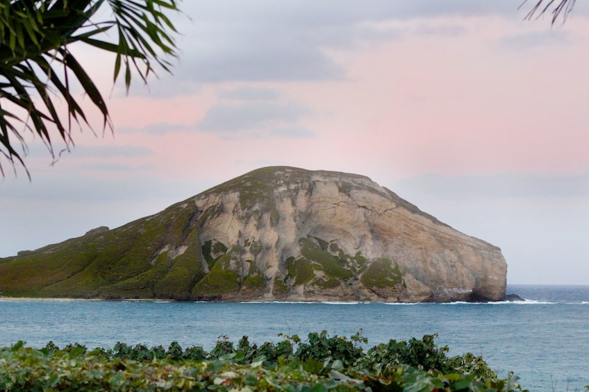 Show item 3 of 10. Islet in Hawaii