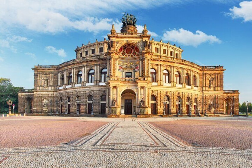 Berlin: Private Dresden Day Trip by a Train