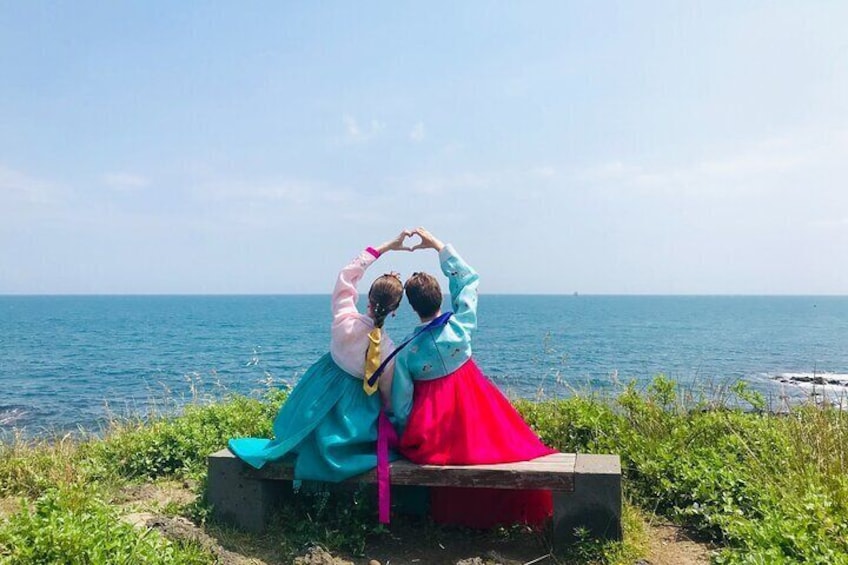 Hanbok Rental Experience in JEJU Island/Korean Traditional Clothes Rental Shop