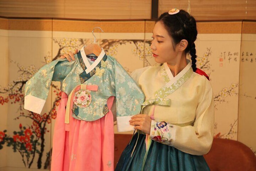 Hanbok Rental Experience in JEJU Island/Korean Traditional Clothes Rental Shop