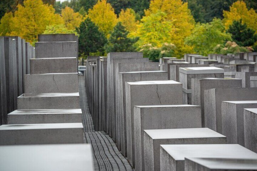 Berlin Jewish Quarter Private Tour with Synagogue & Cemetery