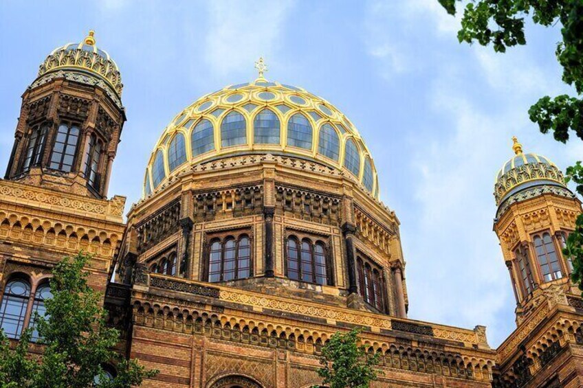 Berlin Jewish Quarter Private Tour with Synagogue & Cemetery