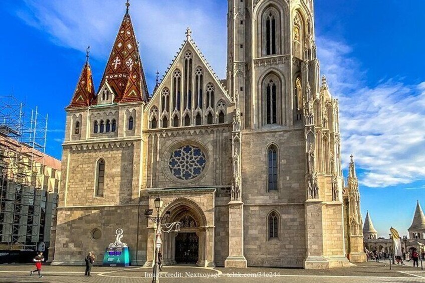 Buda Castle District: Private Tour including Gellért Hill
