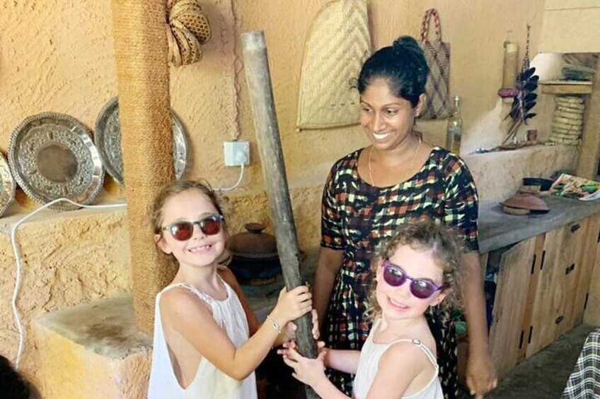 Sri Lanka Cooking Class with Pickup Included