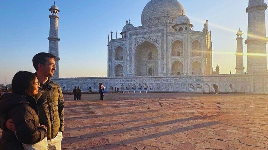 Experience Sunrise at the Taj Mahal & Agra Fort from Delhi By Car