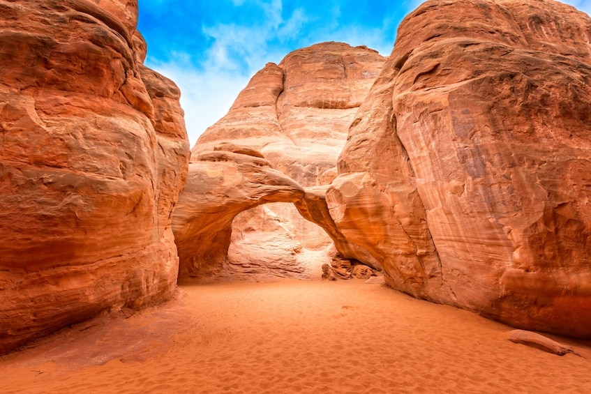 Arches and Canyonlands National Park Self-Driving Combo Tour