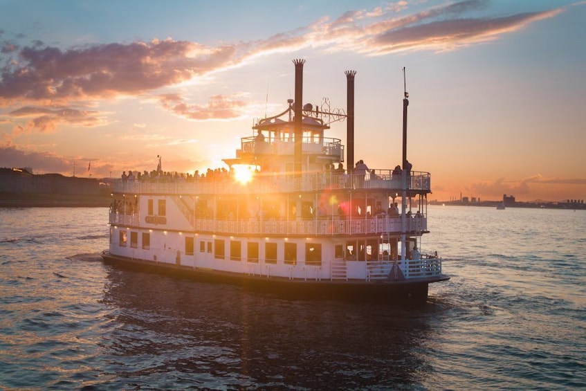 Sunset Cruise Boston - Sunset Cruises in Boston