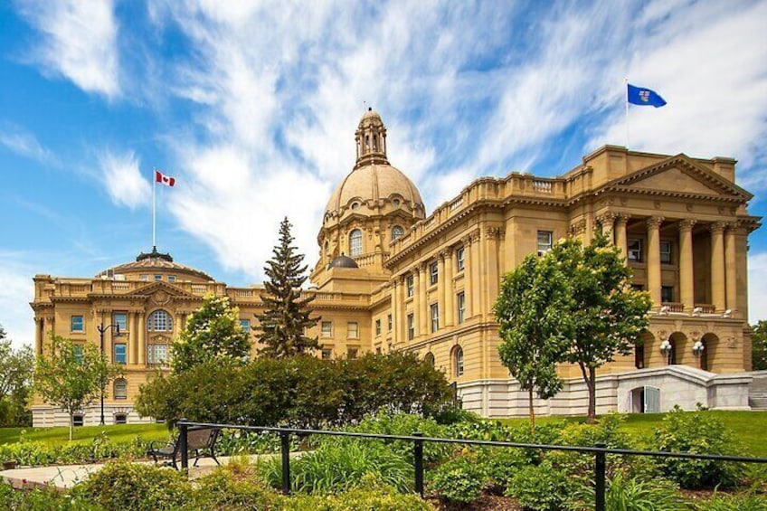 The best of Alberta walking tour