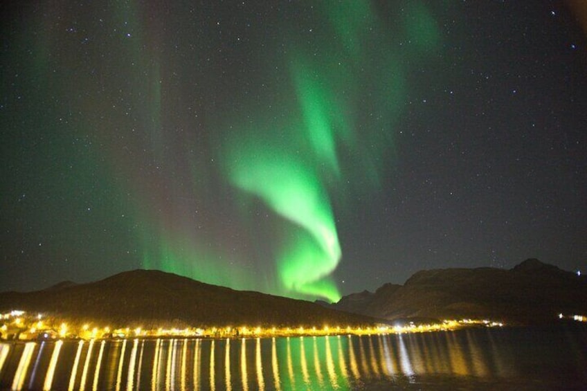 Northern Lights Chasing With Arctic Circle Tours For Small Groups, 7 People Max