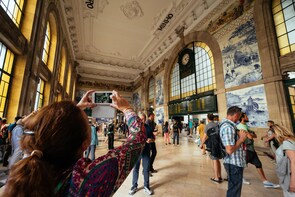 Porto’s Private Tiles, Local Life & Must Sees Tour