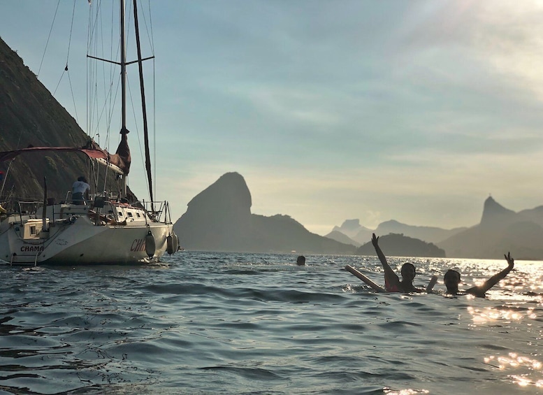 Picture 3 for Activity Rio de Janeiro: Sunset Sailing Tour