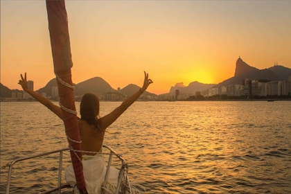 Rio de Janeiro : Excursion en voilier au coucher du soleil