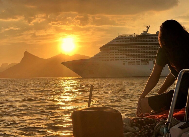 Picture 9 for Activity Rio de Janeiro: Sunset Sailing Tour