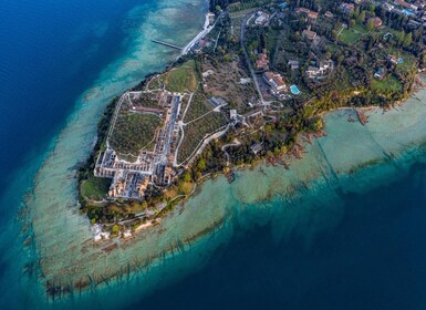 Sirmione: 25 Minute Boat Cruise around the Peninsula