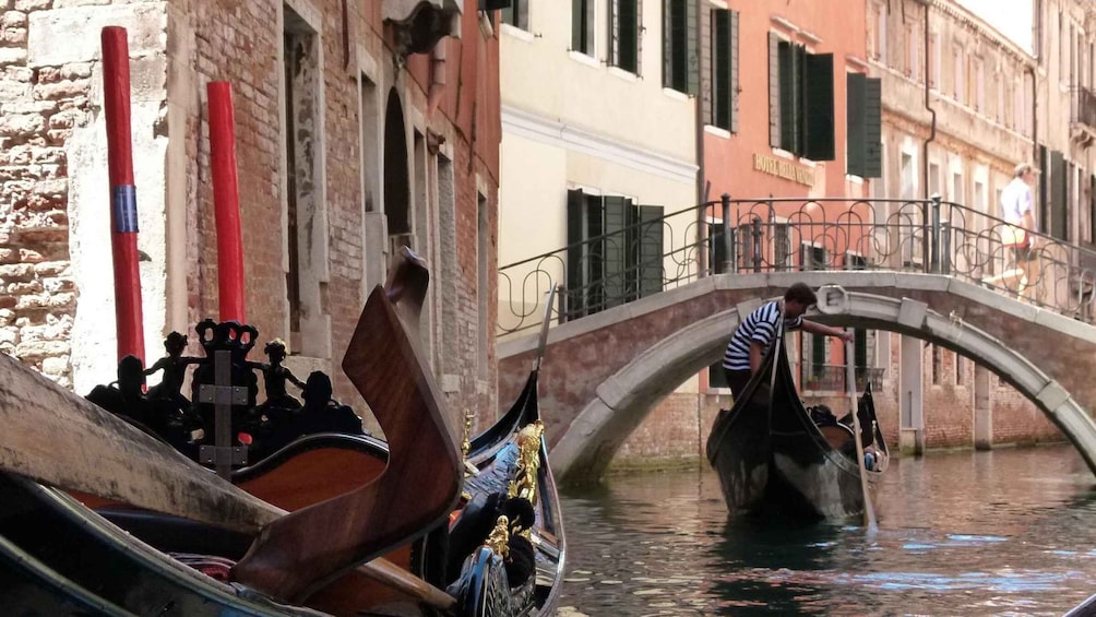Picture 6 for Activity Venice: Shared Gondola Tour