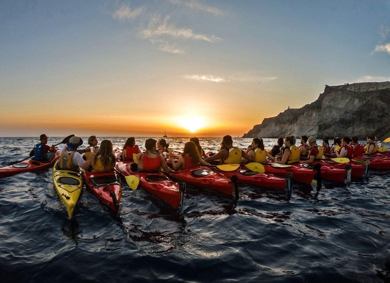 Santorini: Sunset Sea Kayak with Light Dinner