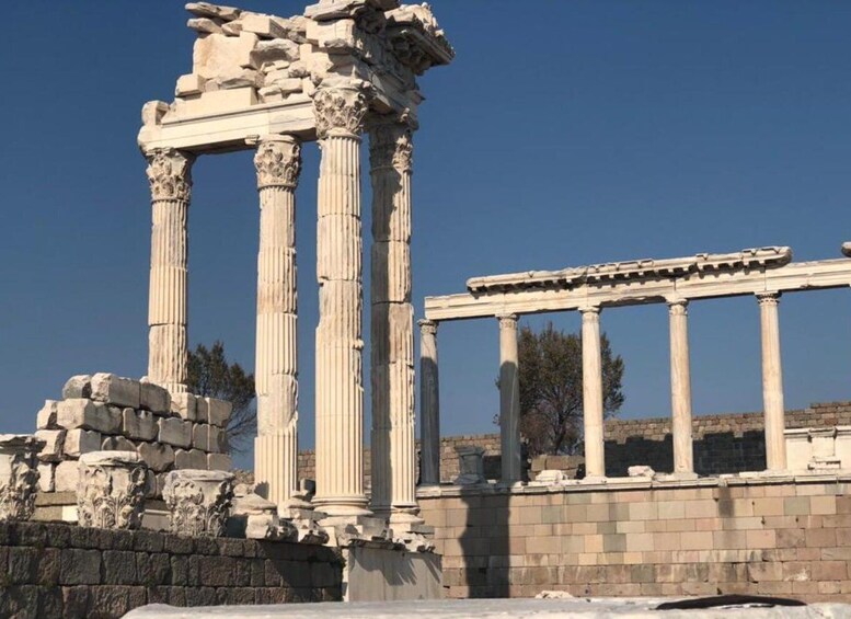 Picture 4 for Activity From Izmir: Private Guided Day Trip to Ancient Pergamon