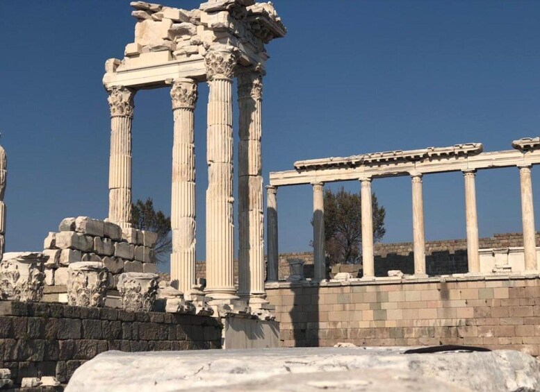 Picture 4 for Activity From Izmir: Private Guided Day Trip to Ancient Pergamon