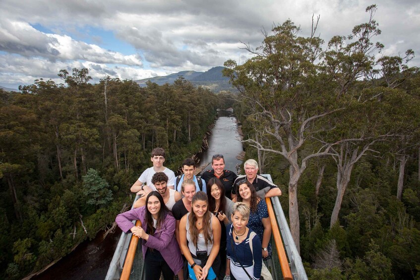 Hobart: Full-Day Tahune Airwalk & Hastings Caves Active Tour