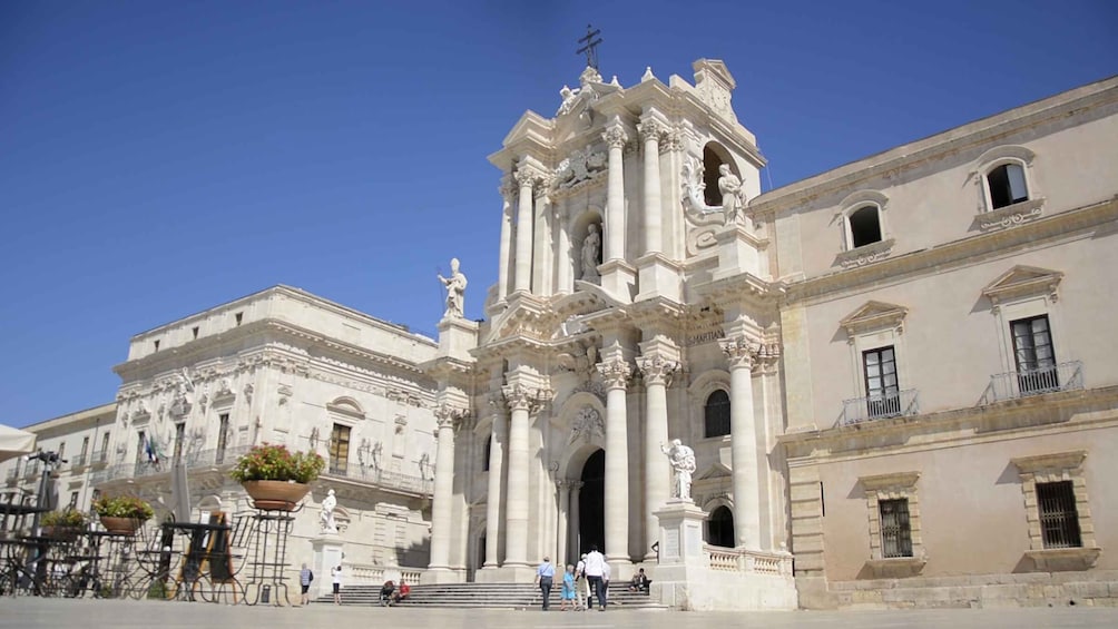 From Taormina: Syracuse & Ortigia tour