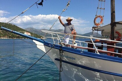 Elaphite Islands Cruise with Local Gastronomy at Captain's House