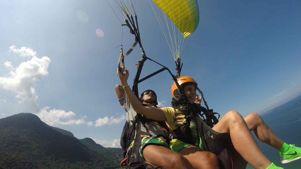 Picture 21 for Activity Rio de Janeiro: Tandem Paragliding Flight